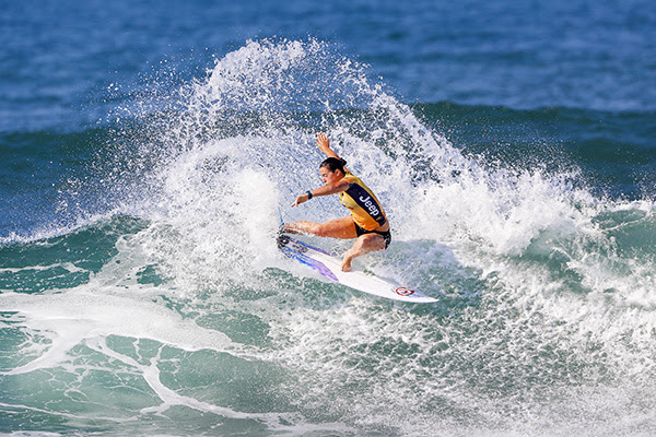 Caption: Reigning WSL Champion Tyler Wright (AUS) wears the new Jeep Leader Jersey during Round 1 at the Swatch Pro at Trestles. Credit: © WSL / Morris