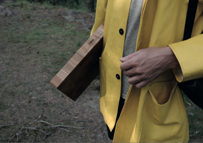 KUBBE - Billet cutting board in massive Elm