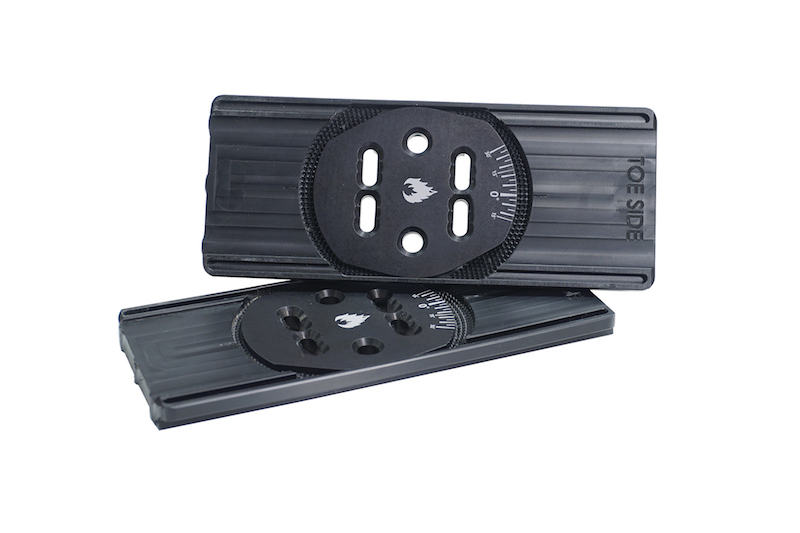 Spark Solid Board Pucks