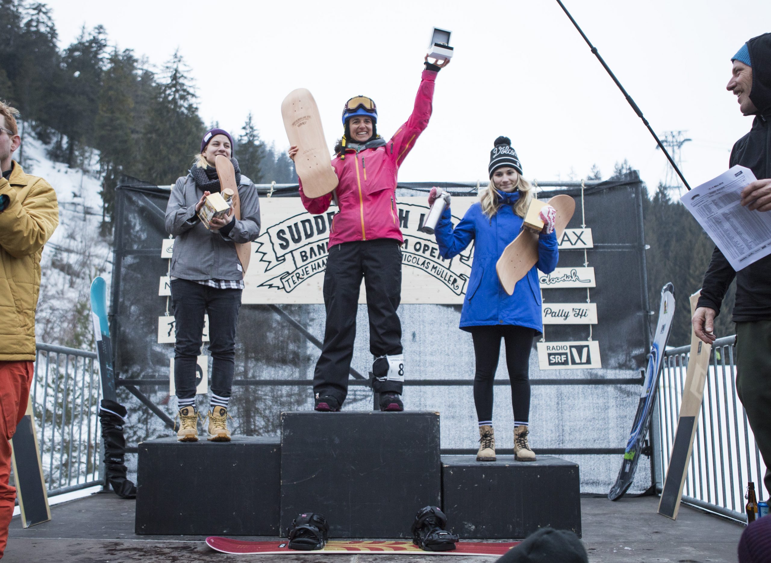 Sudden_Rush_Banked_Slalom_Laax_18_Podium_PRO_Women_Ruggli_035