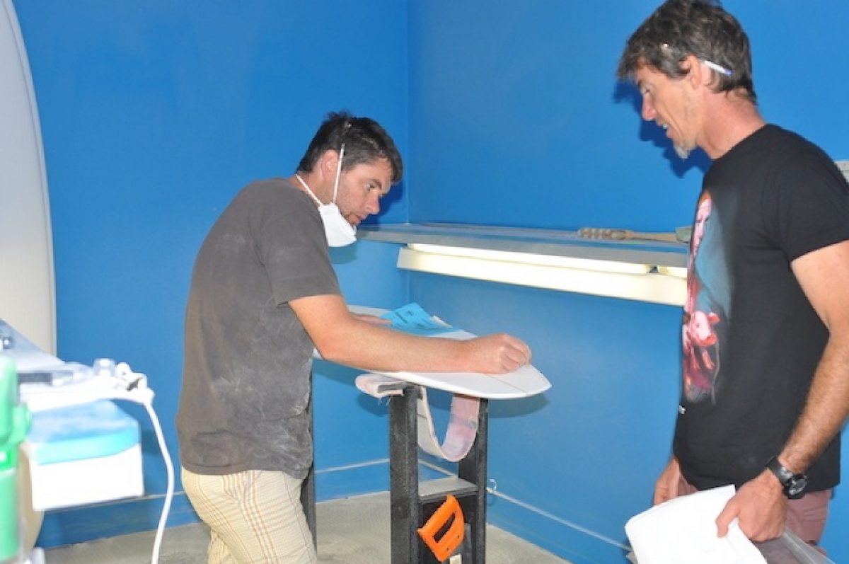 Darren & shaper Christiaan Bradley at Euroglass HQ. Photo Harry Mitchell Thompson