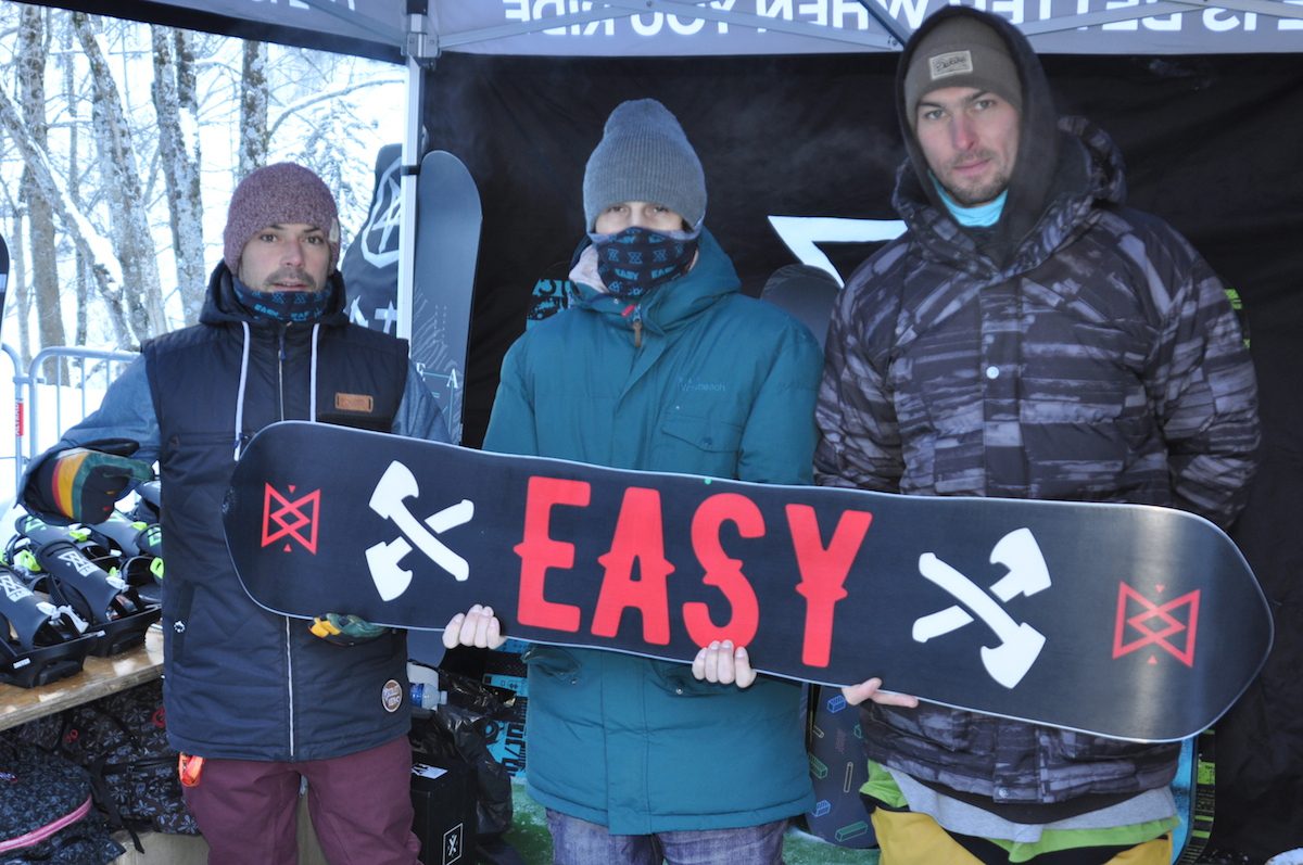 Easy Snowboard’s Hunter model. From L-R, Maiky Lan, Nico Hide & William Meura