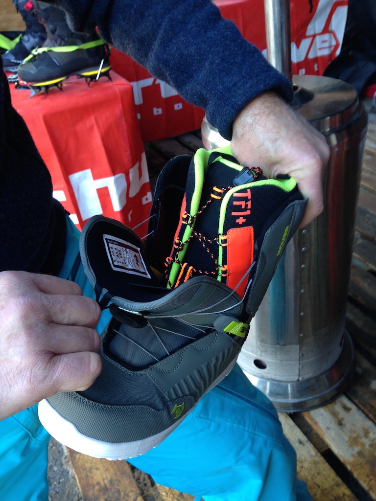Northwave Hover with Spin closure system and ultraquick release system