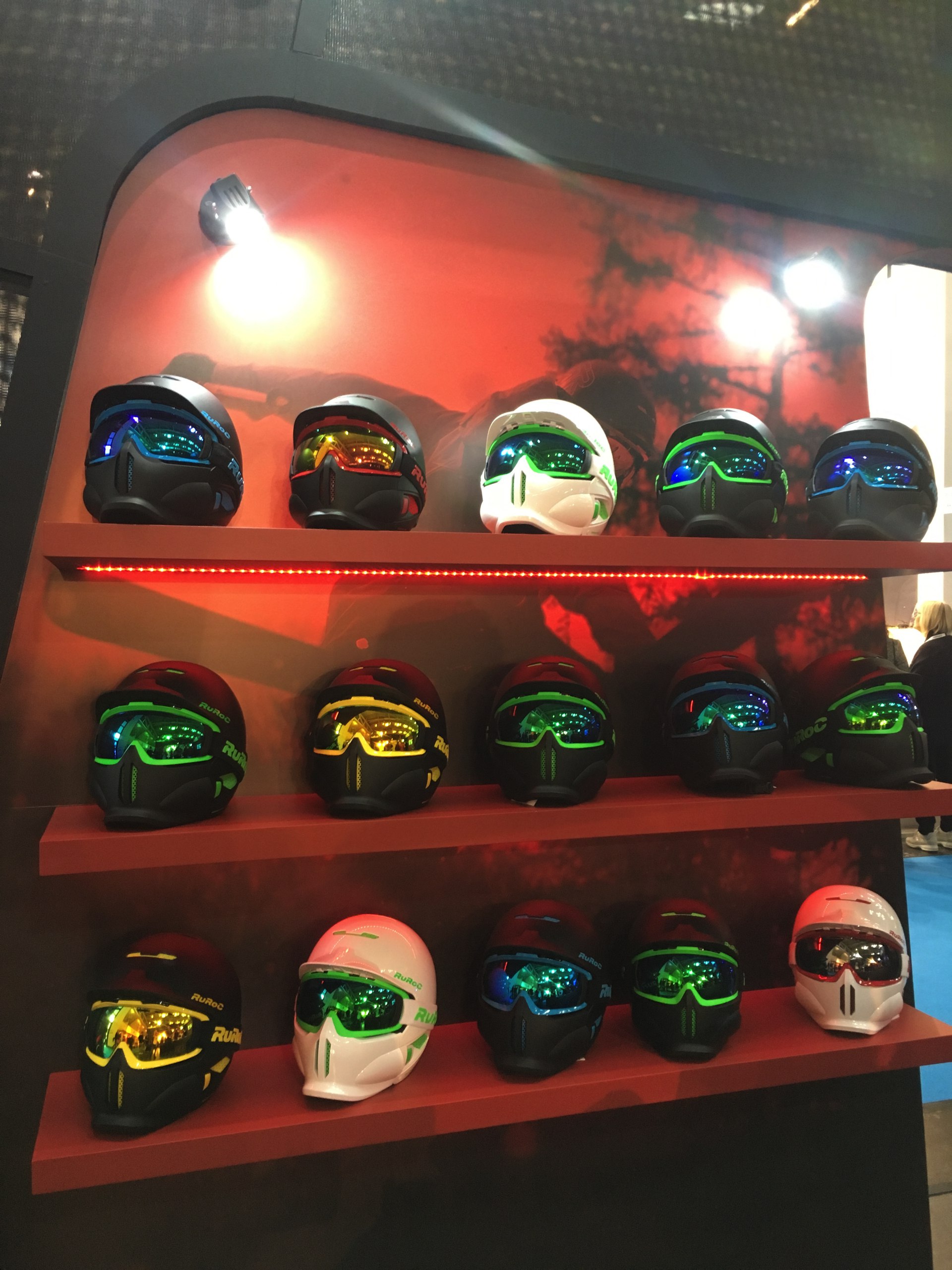 16 Ruroc’s set up of helmets and goggles