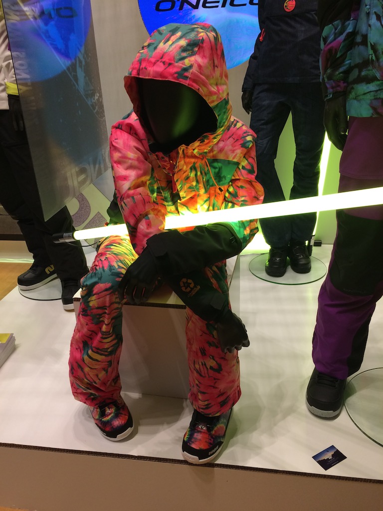 O’Neill’s women’s Frozen Wave anorak inspired by the 80’s from the RE-ISSUE range