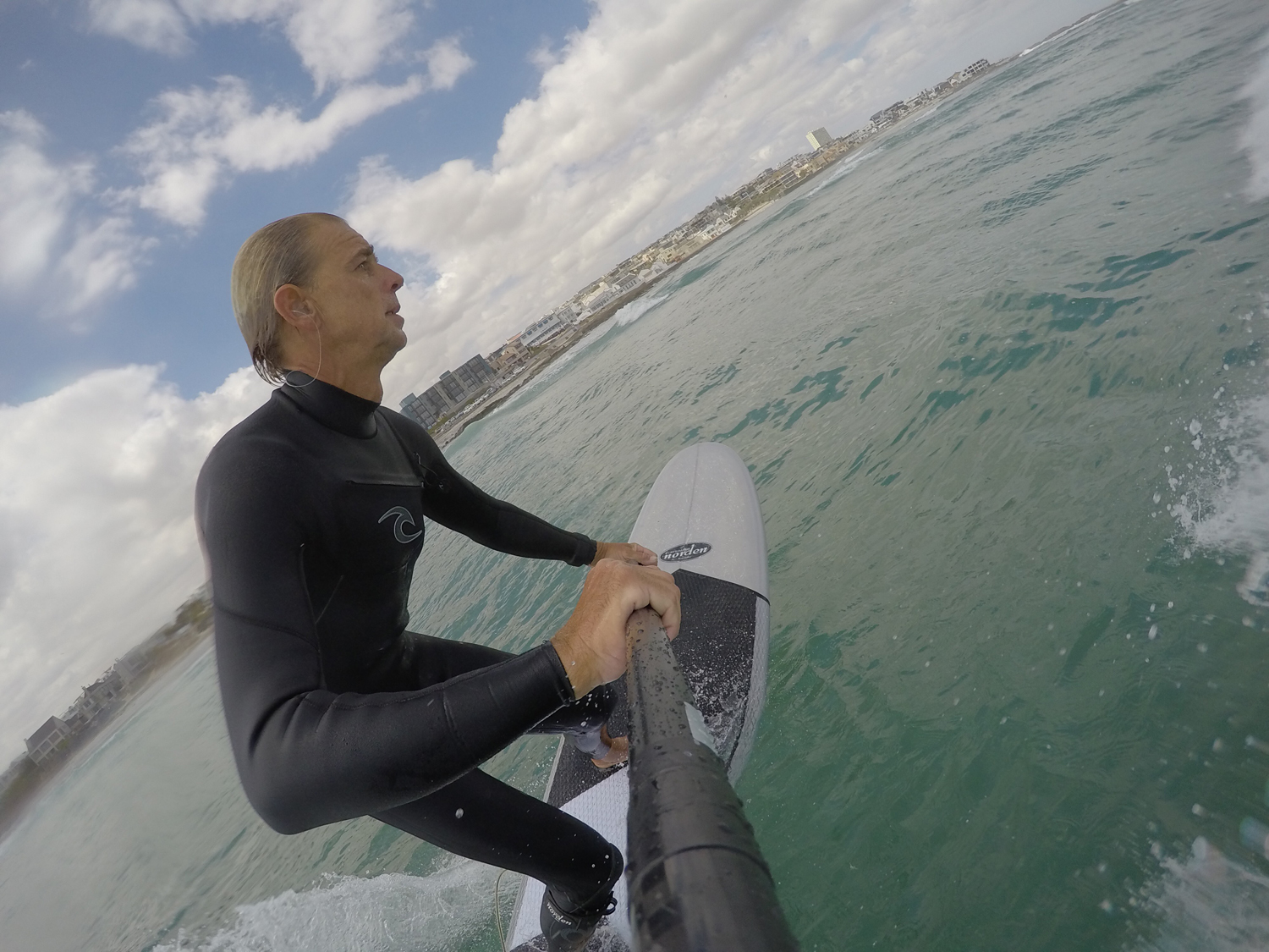 AndyWirtz-by-GoPro-TableBay-Longboard-SUP (1)v2S