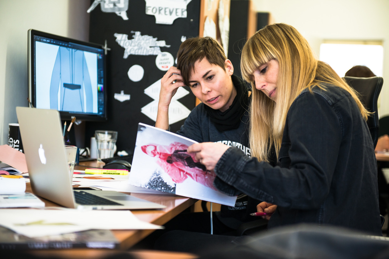 Lucie Bartošová (HF women’s designer) & Heida Birgisdottir working on W1920 wmns collection