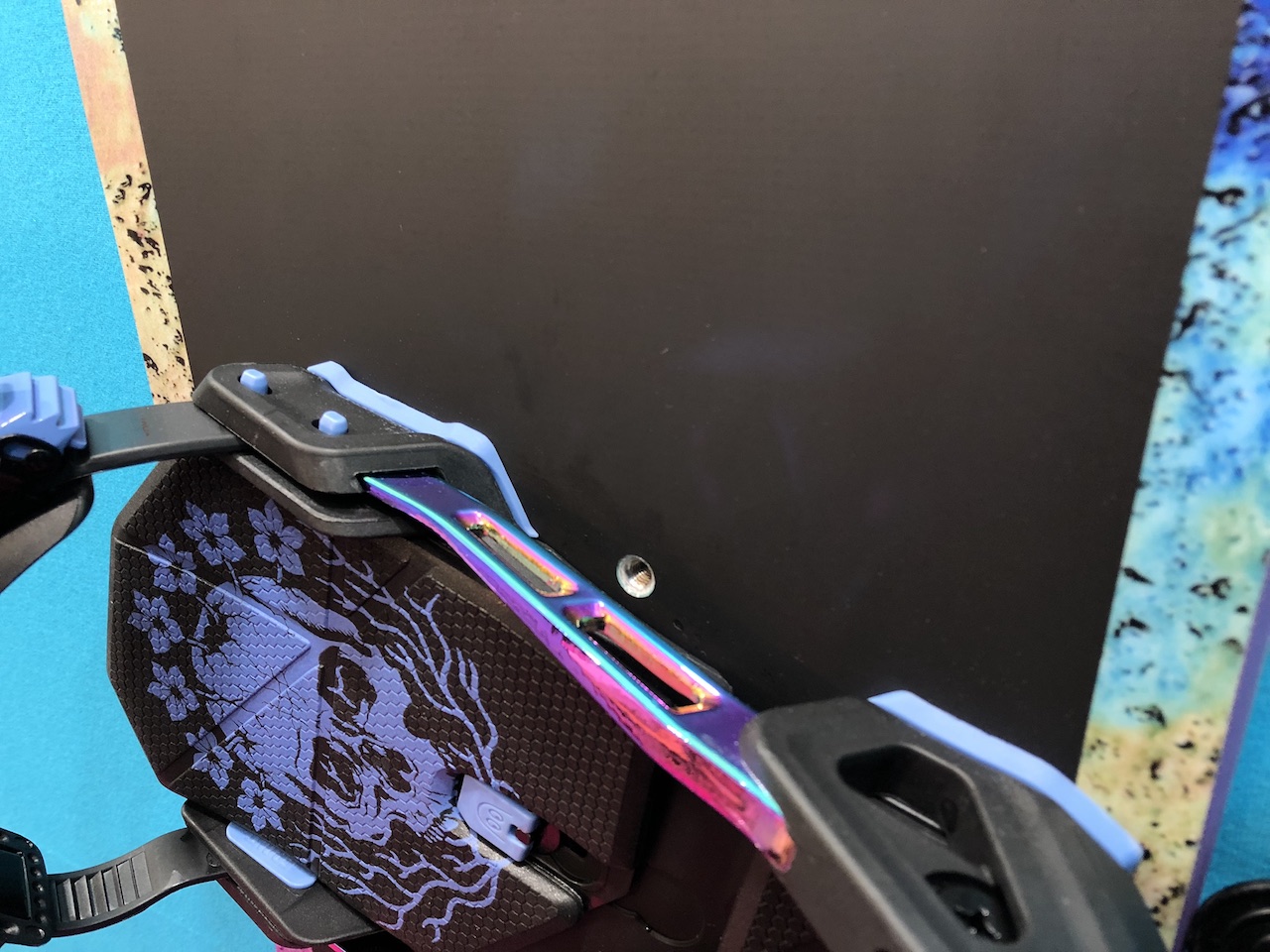 Switchback’s oil spill colourway on Eiki’s pro model
