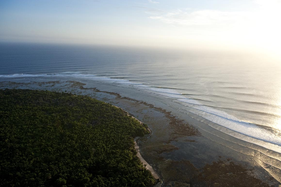 The 2020 WSL Championship Tour will see the world's best surfers return to G-Land. Credit- Quiksilver Testemale 