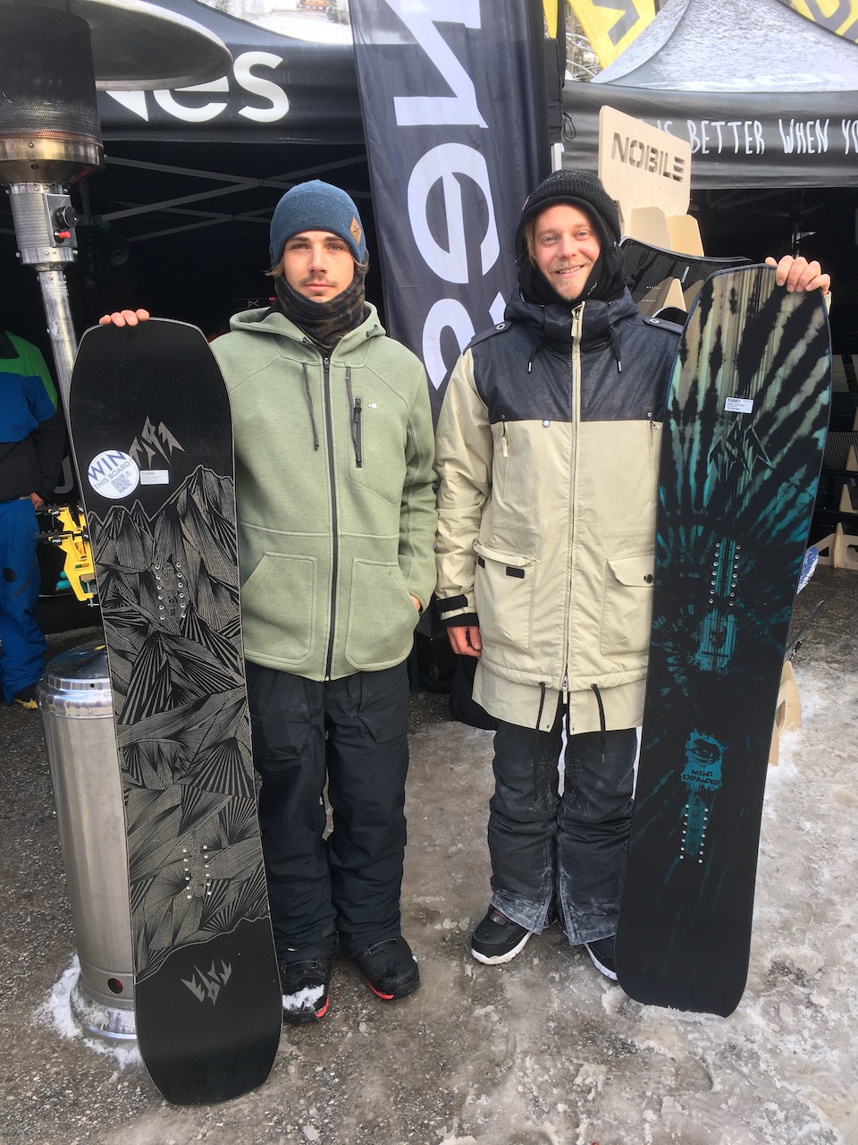 Jones’ Daniel Vonch with the Ultra Mountain Twin and Stefan Guettinger with the full rocker Mind Expander
