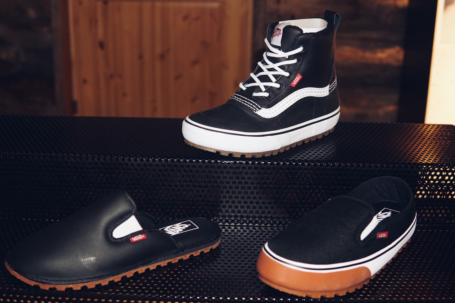 Mountain mule mte slippers deals