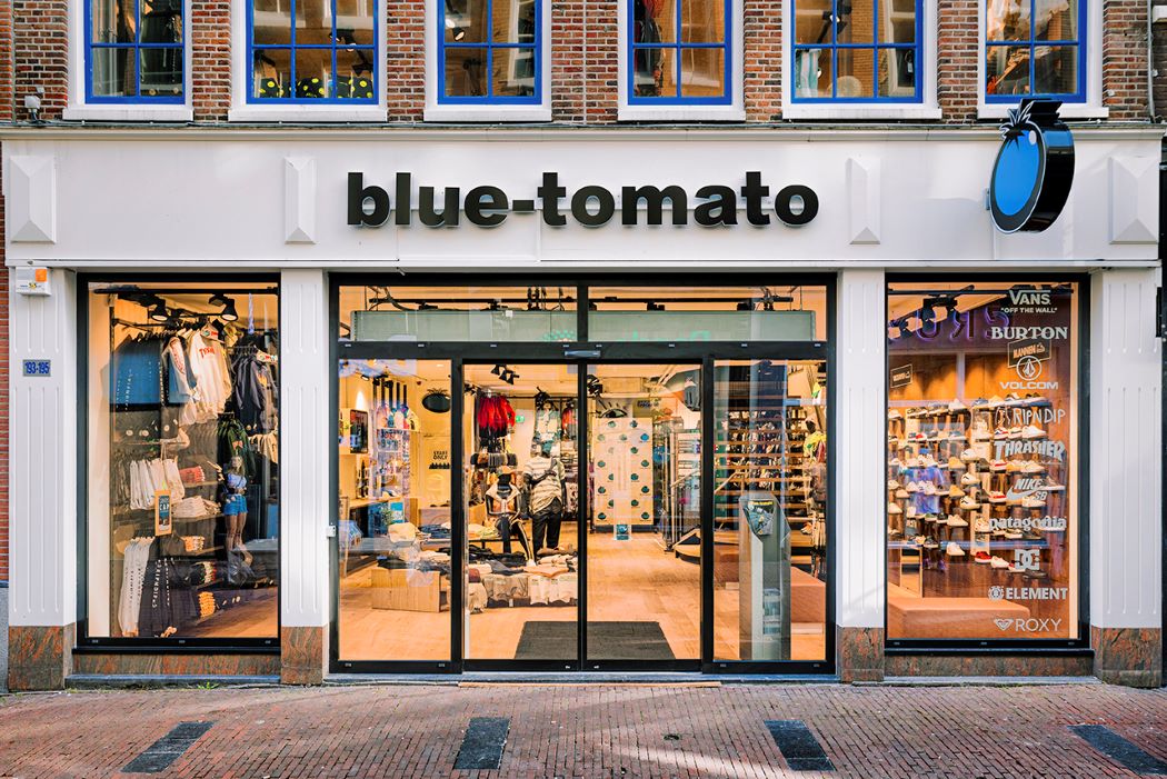Blue Tomato shop front