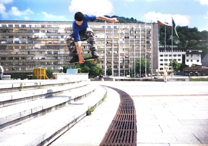 Dimo Petkov skateboarding in 1996. Photo by Risto