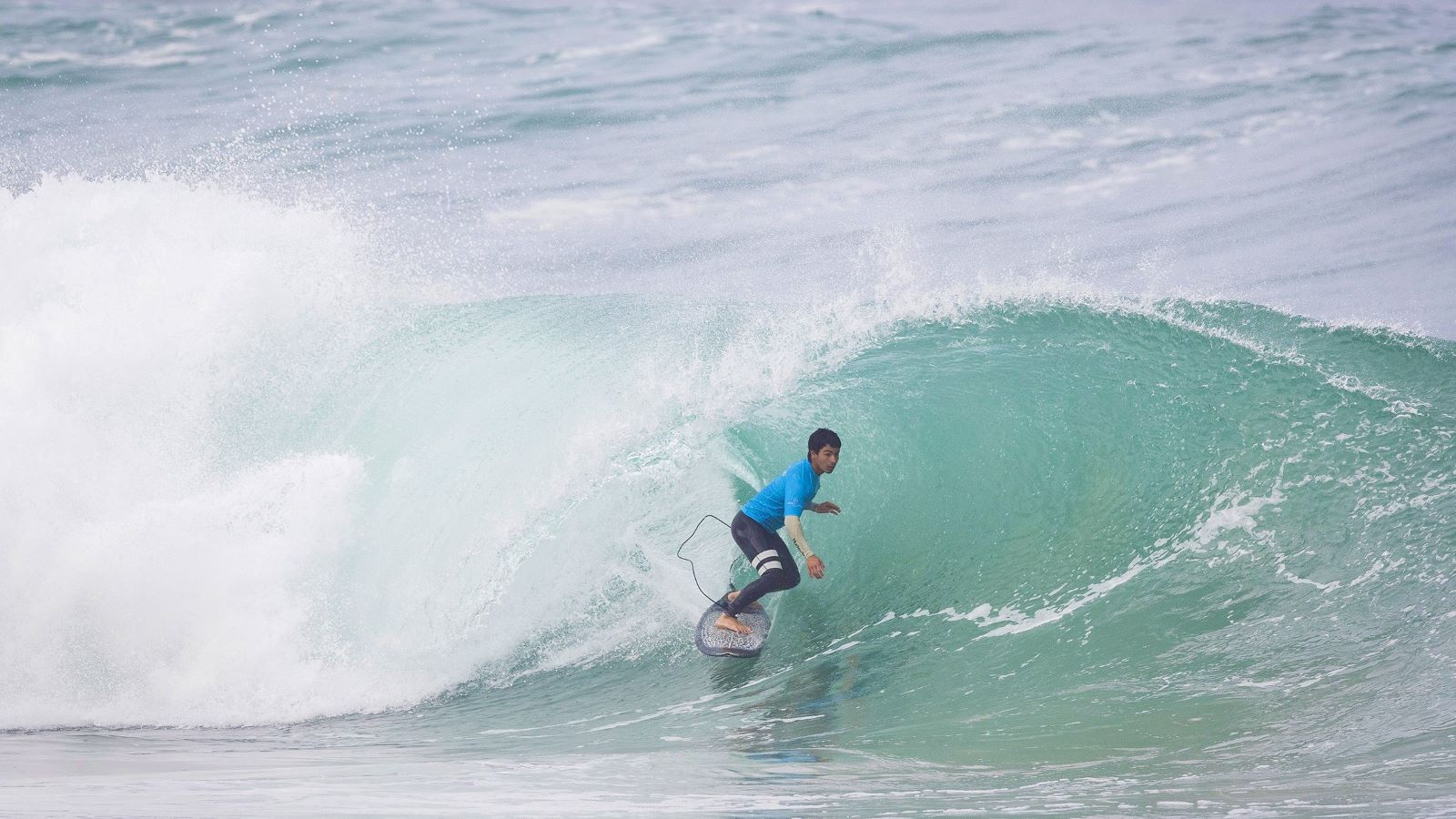 Iker Amatriain (ESP) on a Anglet gem. Credit_WSL_Poullenot