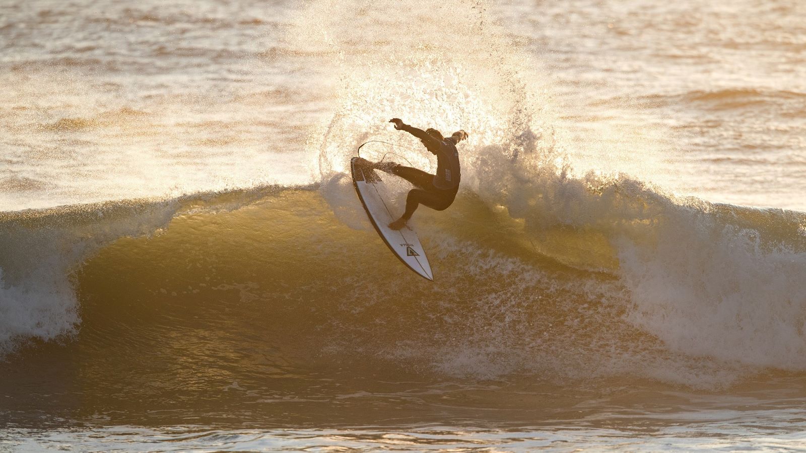 Vissla athlete Gatien Delahaye (FRA) in Ericeira. Credit WSL_Poullenot