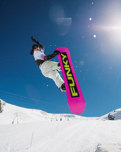 Funky Snowboards design