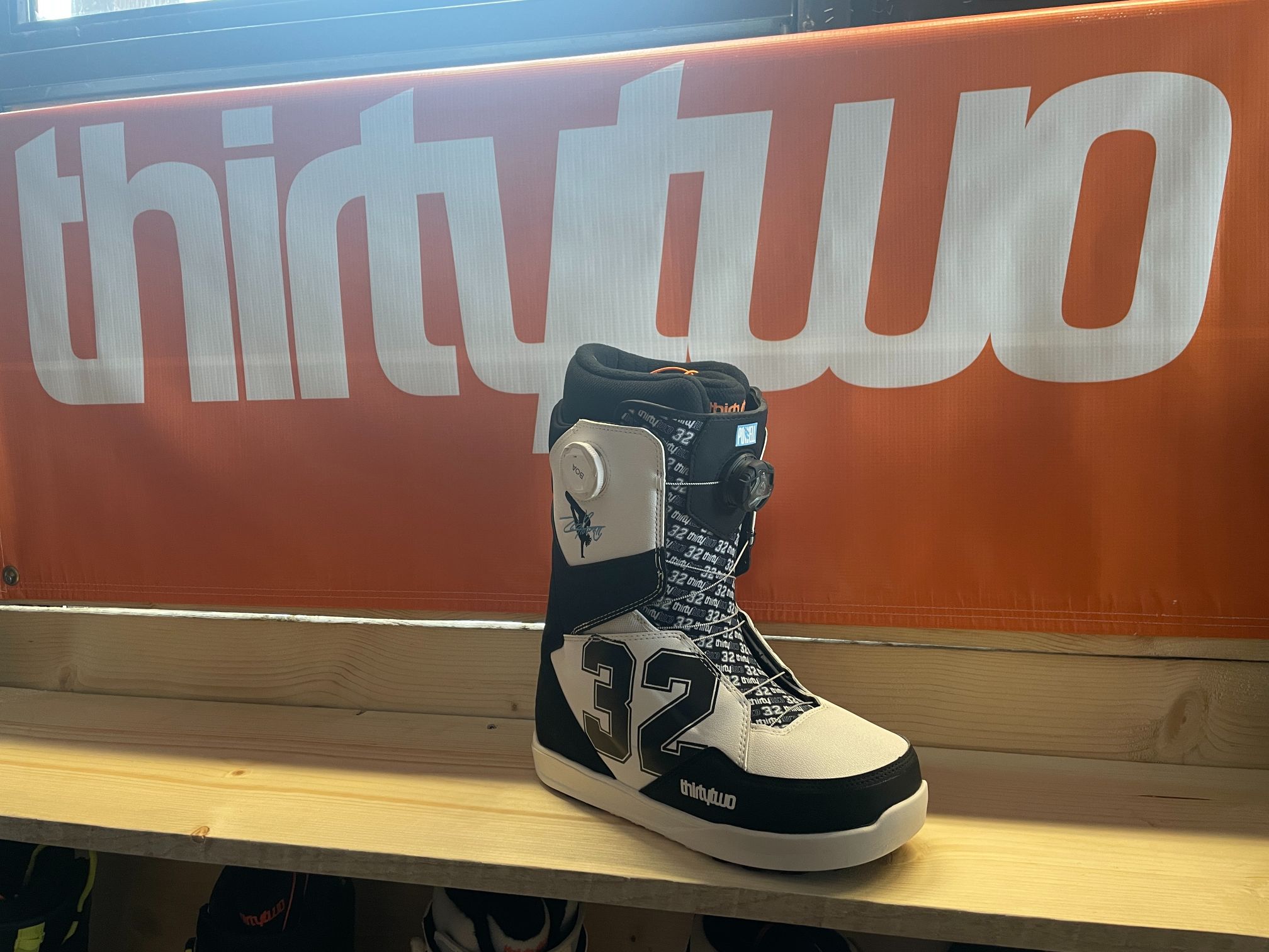 32’s Zeb Powell pro model boot