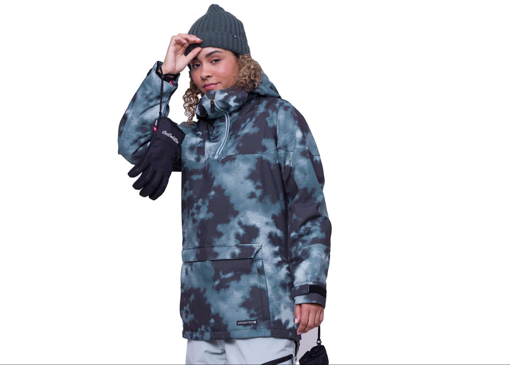 686 2023/2024 Women's Outerwear Preview
