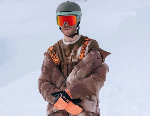 Oakley's 2023/24 Mens Outerwear Preview - Boardsport SOURCE