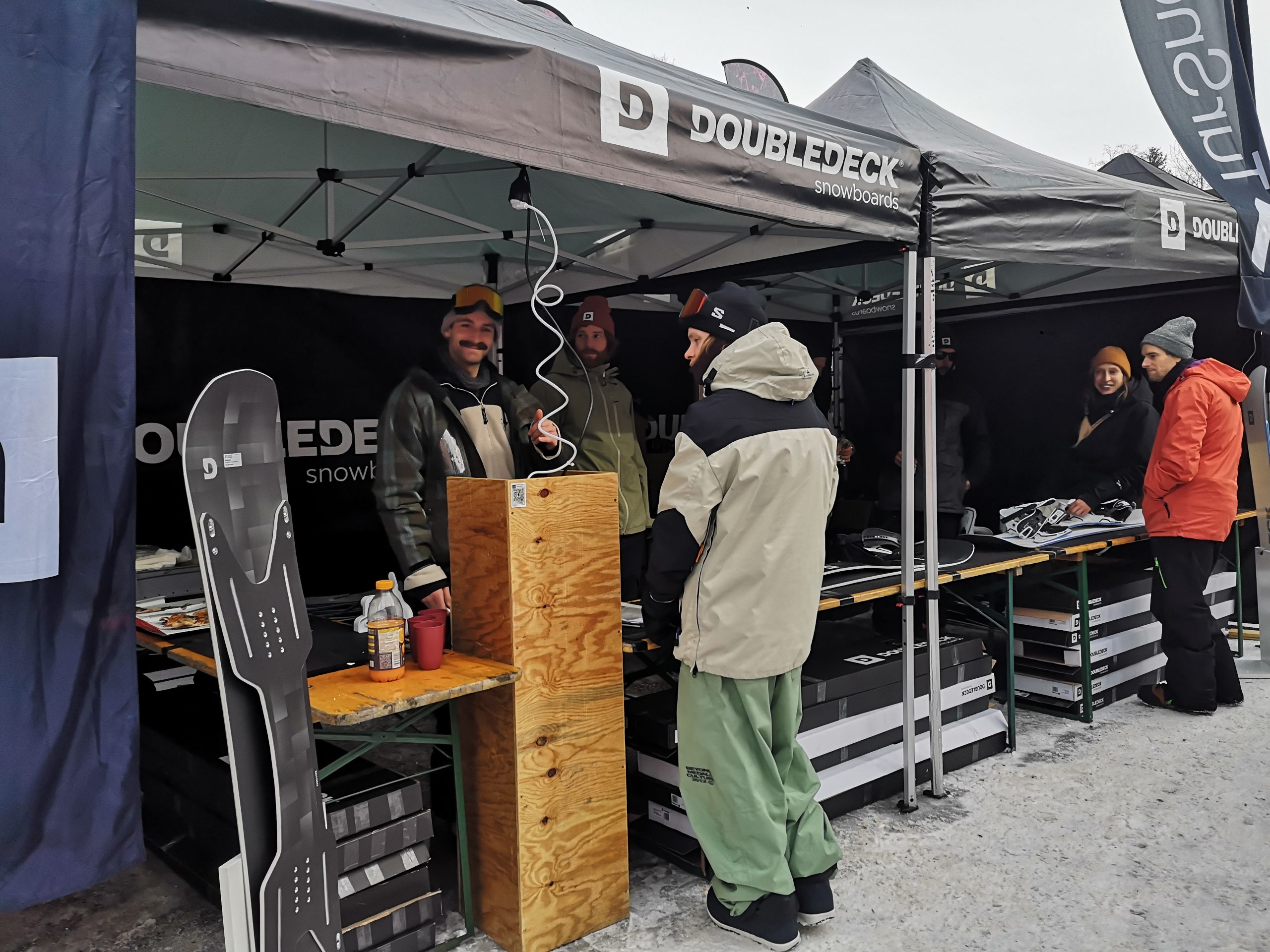 Double Deck booth