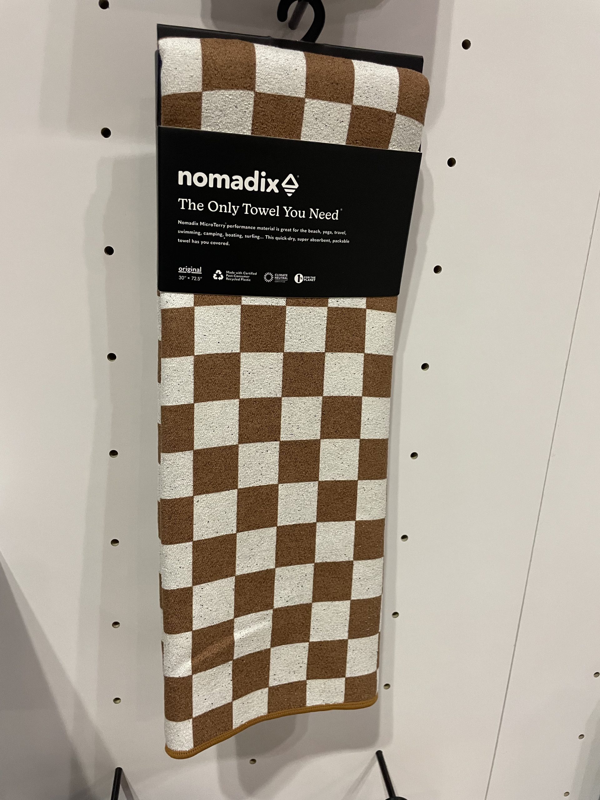 Nomadix quick drying and pet hair resistant original towel
