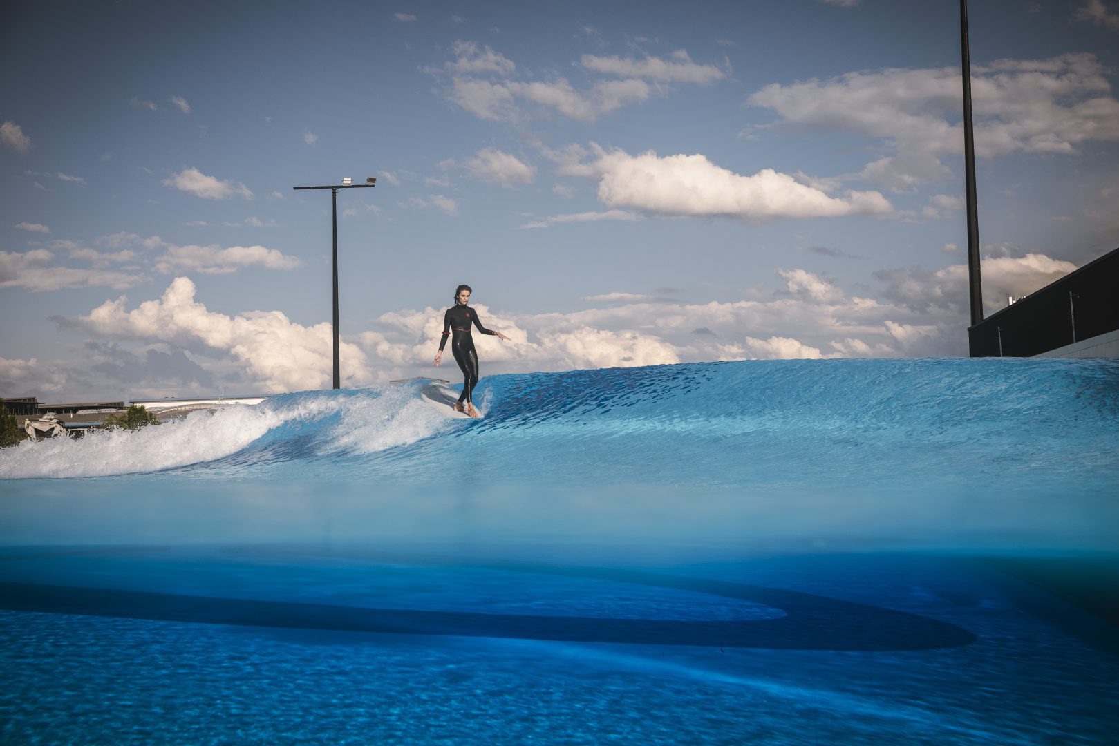  Q3A3011 Surftown