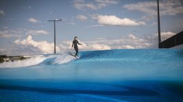 _Q3A3011_Surftown