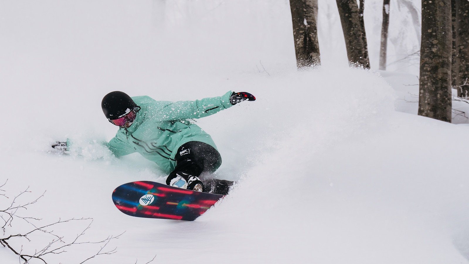 世界的に BURTON WOMENS OUTERWEAR F/W 2025/26 PREVIEW - Boardsport SOURCE ウエア/装備
