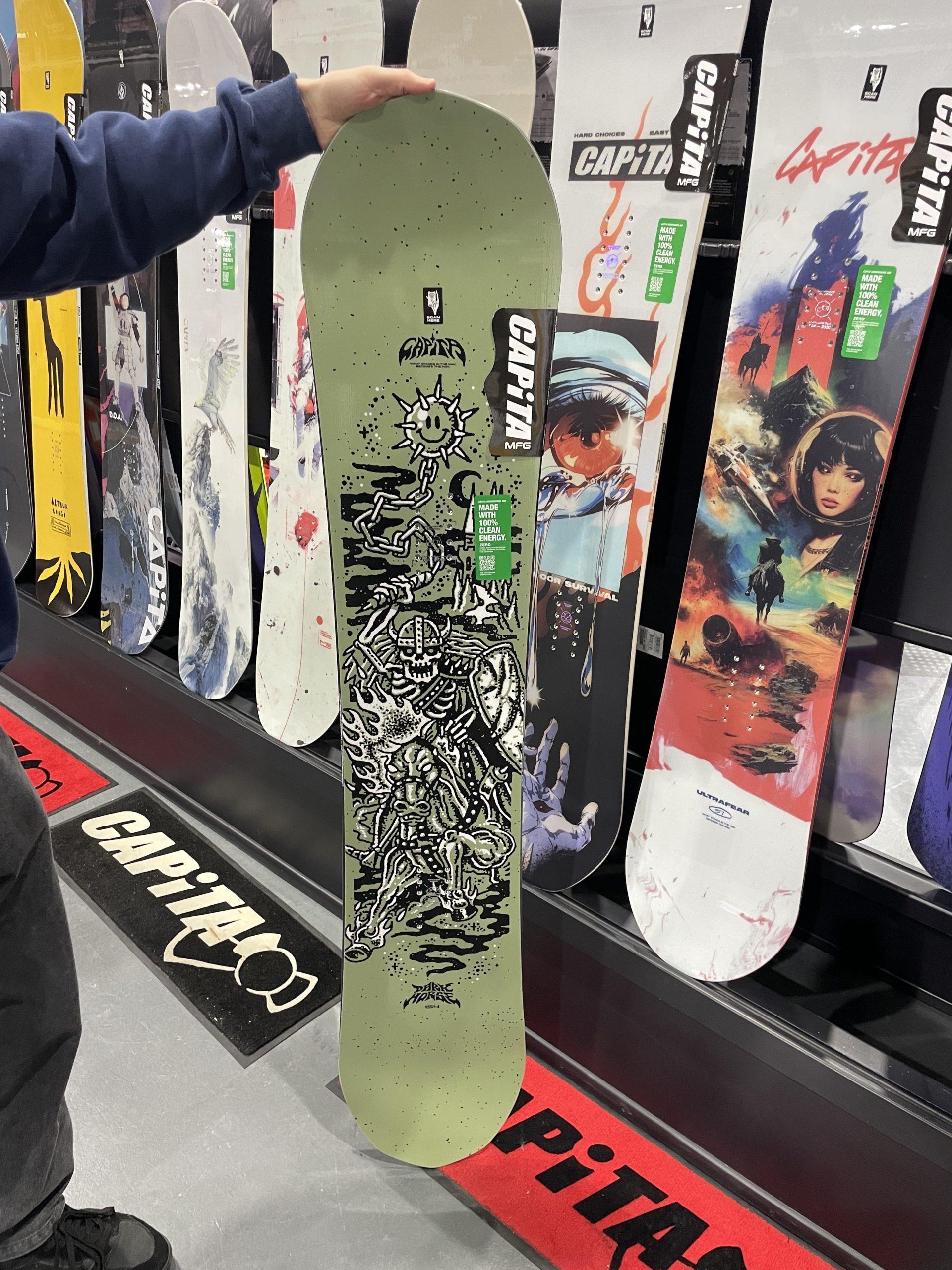 Capita new Dark Horse price point twin board