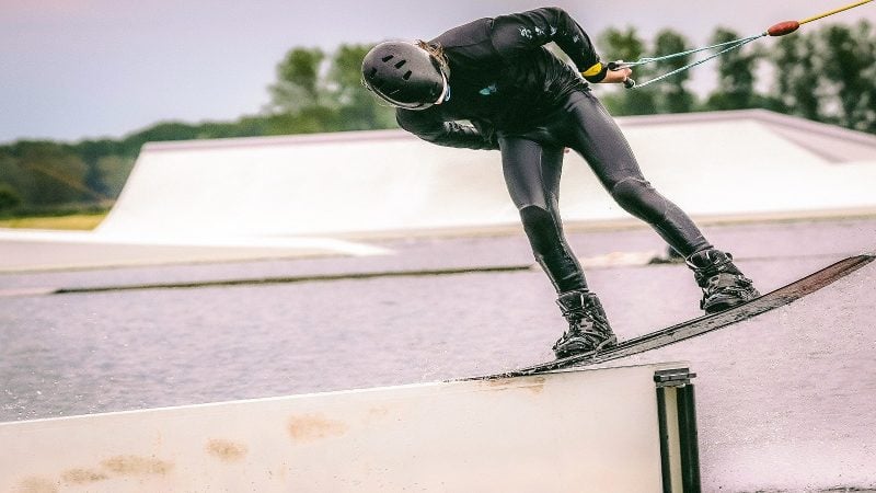 Dawn_wakeboard_2