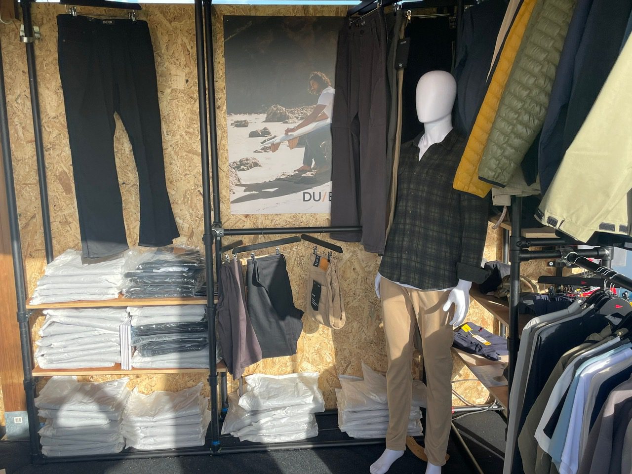 Duer booth