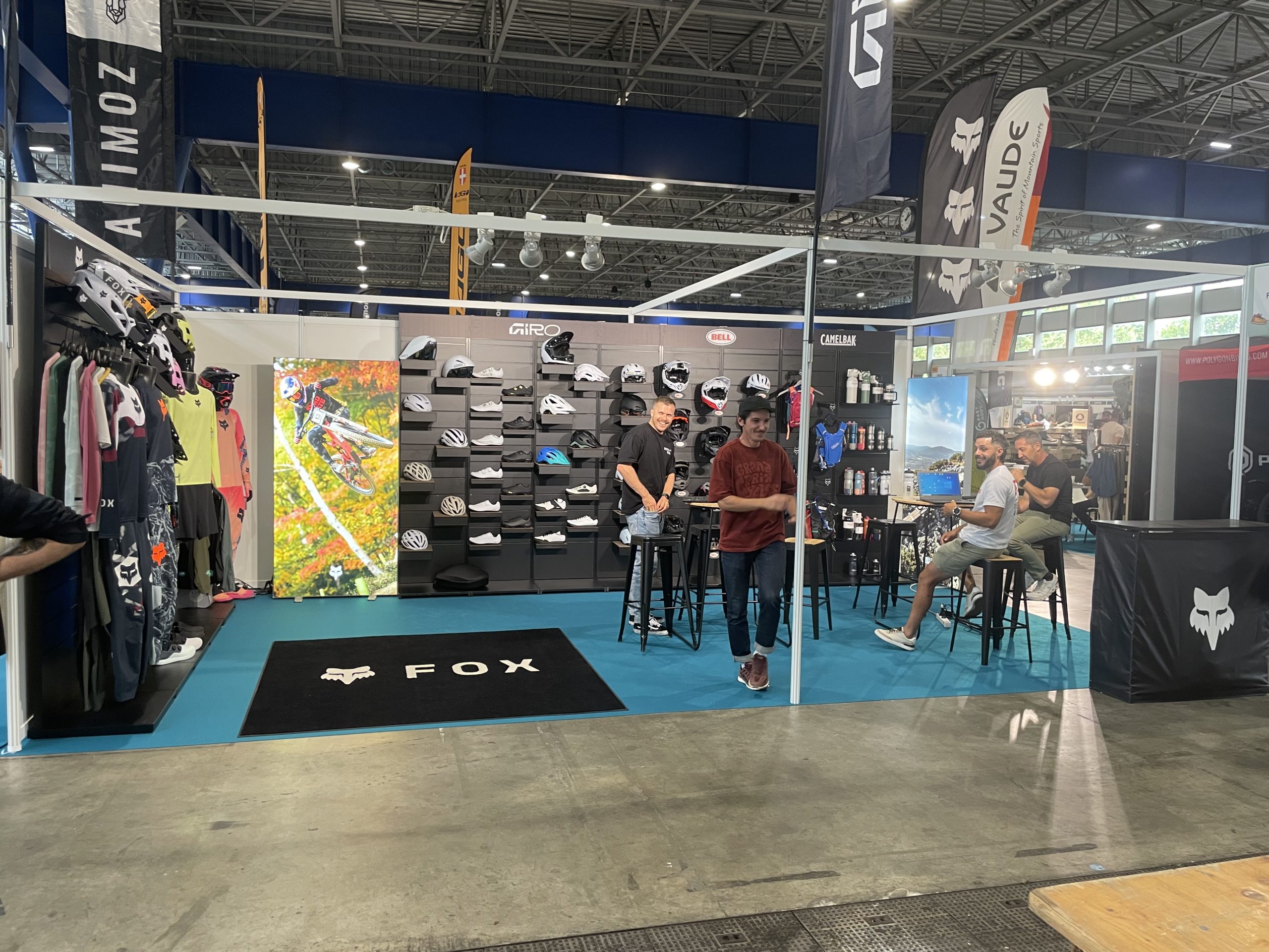 Giro:Fox:Bell:Camelbak booth