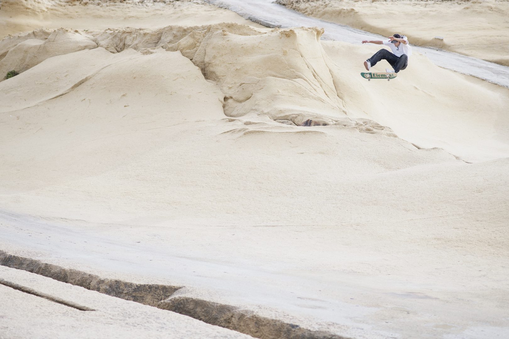 JAAKKO OJANEN FRONTSIDE FLIP COLOUR 05 HENRY KINGSFORD