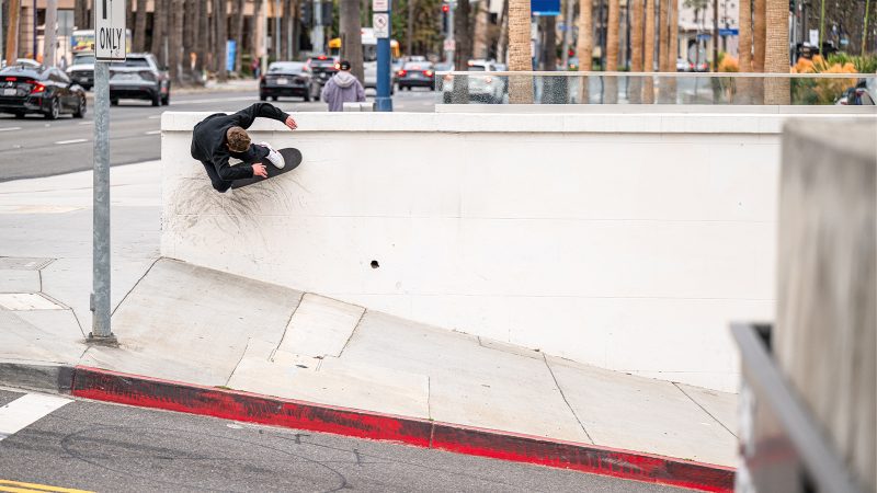 etnies--800x450