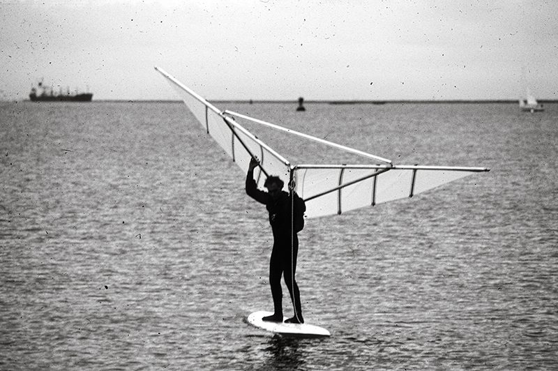 Foiling-Magazine_17_Starboard-X-15-class_Freewing_Starboard_6 (1)