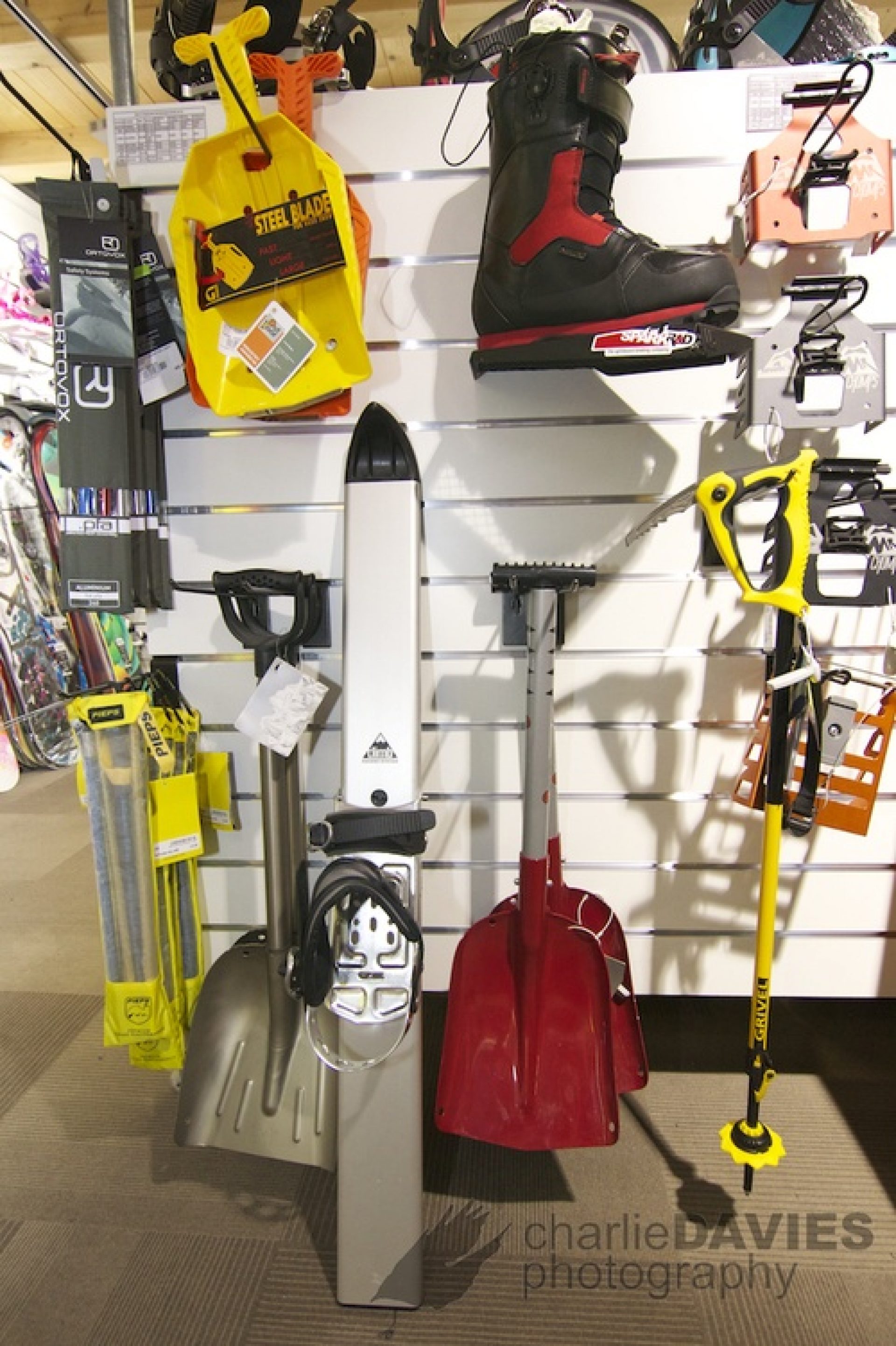 Shop Profile Zero G Chamonix France Snow Boardsport Source Shop Profile Zero G Chamonix France Snow Boardsport Source
